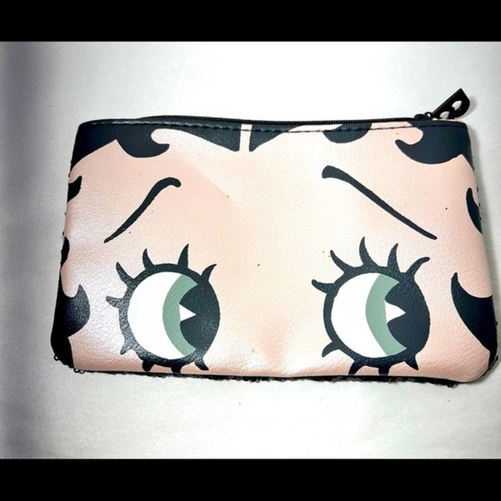 Betty Boop cosmetic bag by Ispy sequins